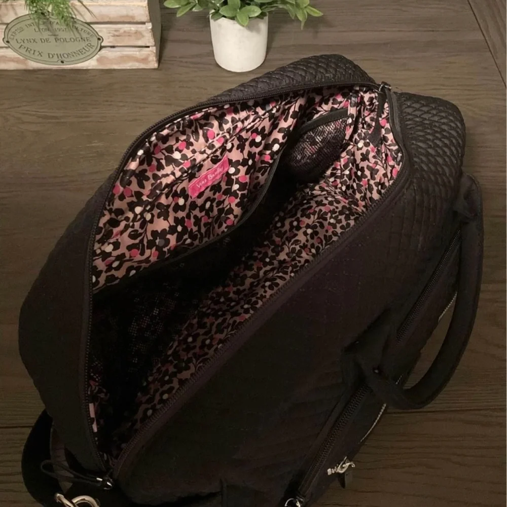 Vera Bradley Weekender - Picture 8 of 9